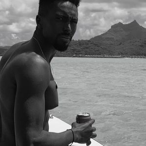 Meet your Posher, Afari